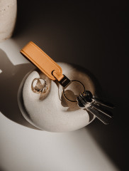 Kožená klíčenka Orbitkey Loop Keychain Orange č.5